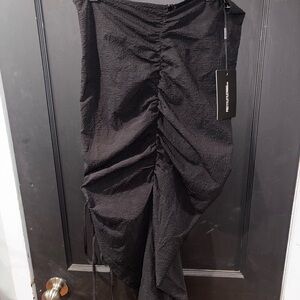 Pretty Little Thing Ruched Black Women's Midaxi Skirt NWT Size 6